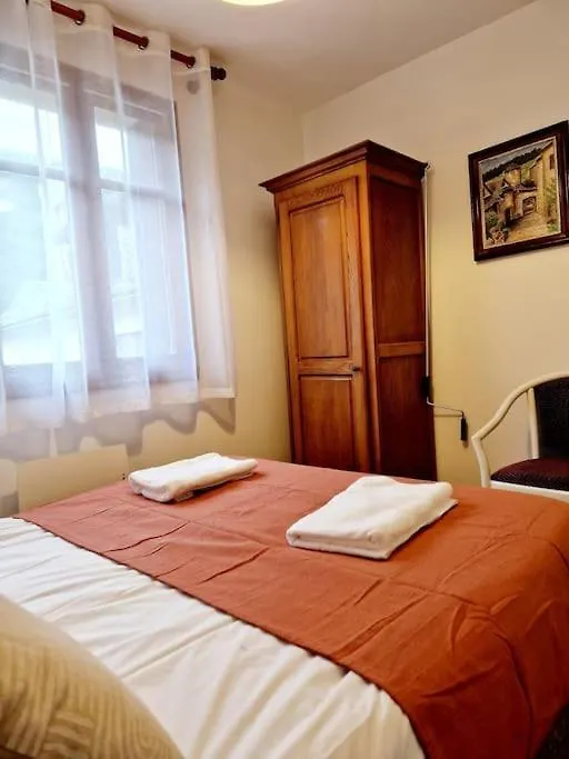 Tatil Evi Maison Vidal, Au Pied De L'Aubrac Coubisou